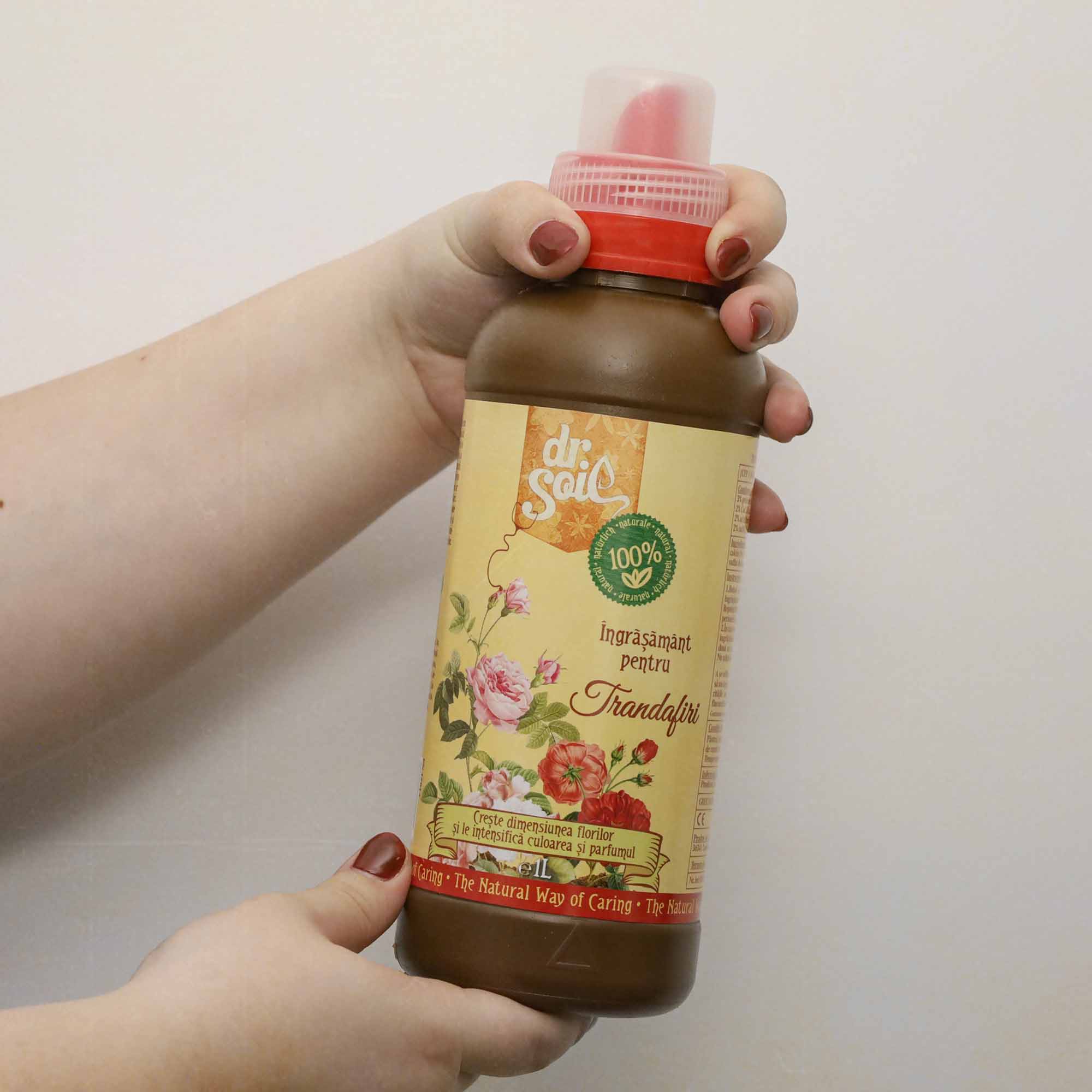 Dr.Soil Ingrasamant organic lichid pentru trandafiri 1litru - imagine 2