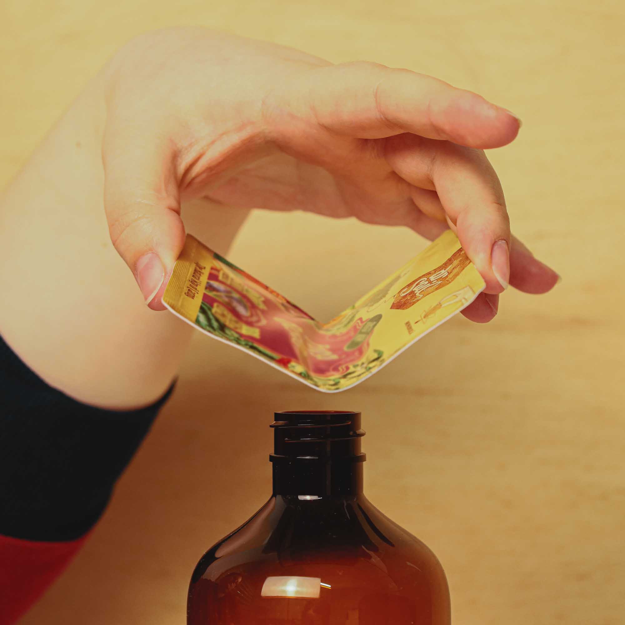 Dr.Soil PLANT BOOSTER, biostimulator cu rol de intarire a imunitatii plantei, monodoza de 10ml pentru 1L de solutie pentru pulverizat - imagine 7